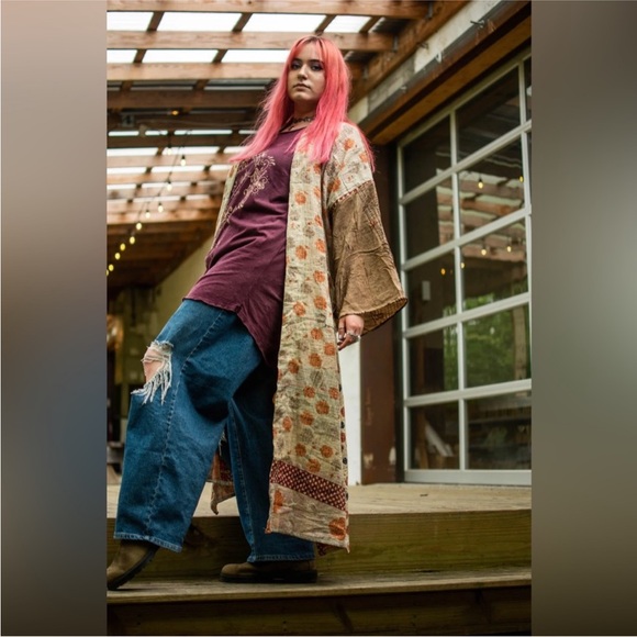 Kantha Bae | Majestic Kimono - Picture 5 of 6